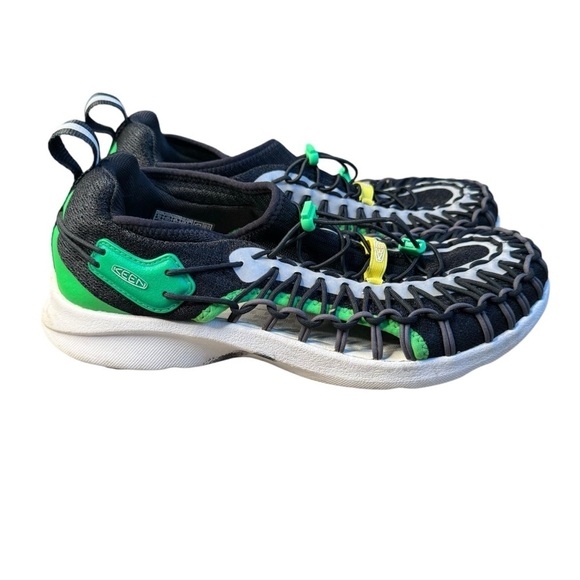 Keen uneek Snk mens 10.5 b.e.a.r. green and black Sandal Shoes